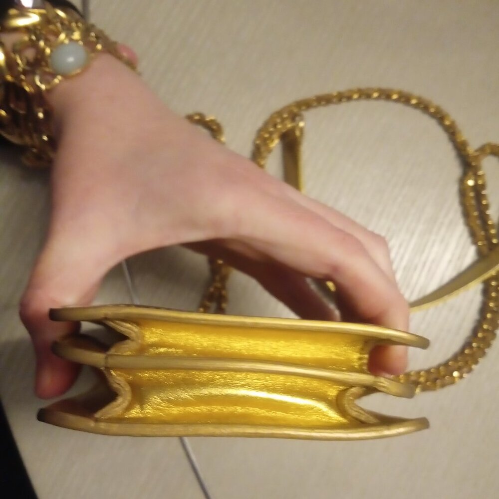 Chanel Gold Patent Leather Interlocking CC Crossbody - Picture 16 of 17